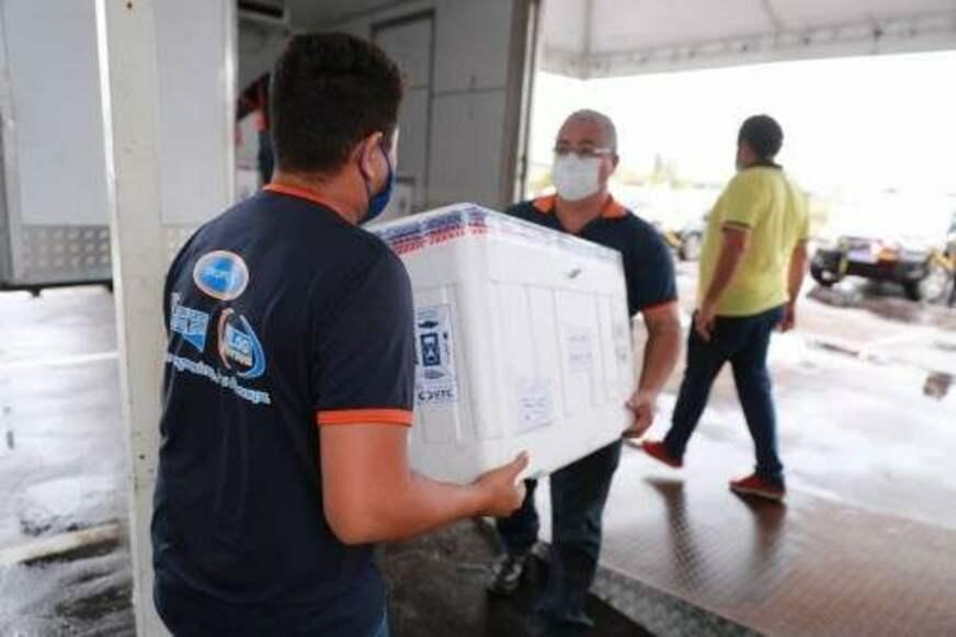 Amazonas recebe mais 21,8 mil doses de vacina contra a Covid-19