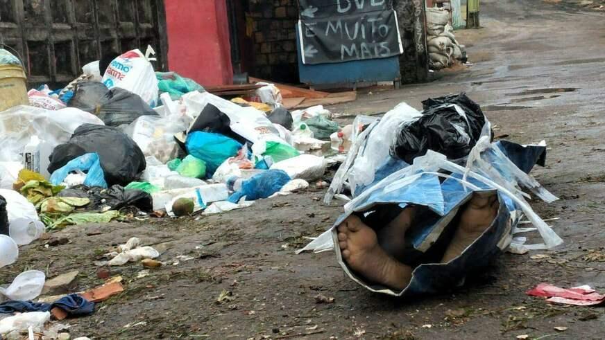 Corpo de mulher é encontrado em rua do Compensa