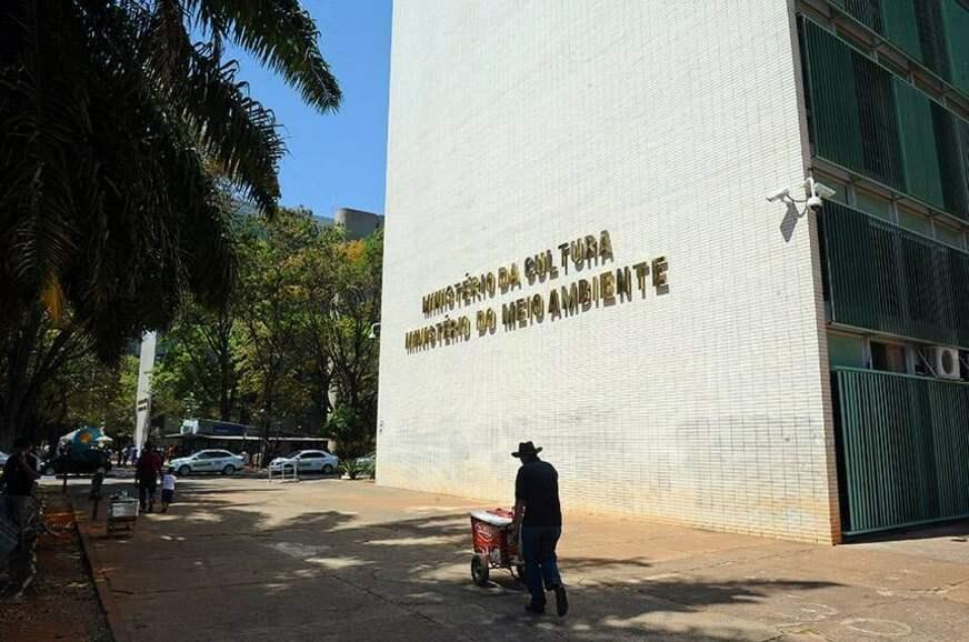 Mudança de rota?