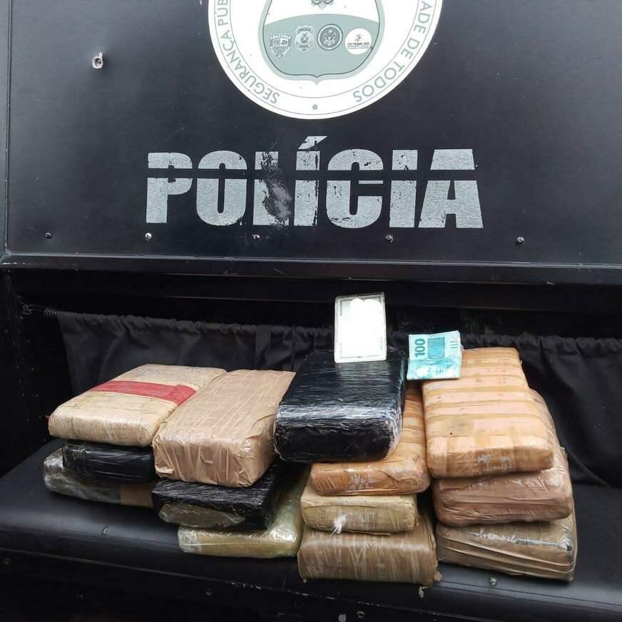 Polícia prende duas mulheres com drogas em Manaus e em Tefé