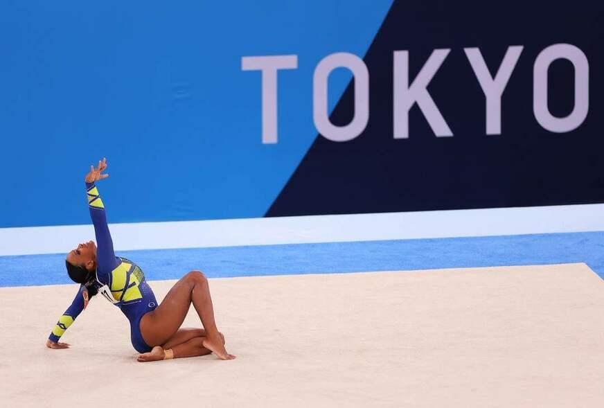 Medalha de prata: A Rebeca é baile de favela