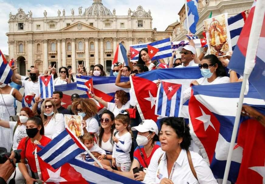 Papa Francisco pede paz e diálogo em Cuba