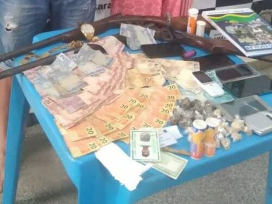 Dupla é presa por tráfico de drogas em Carauari