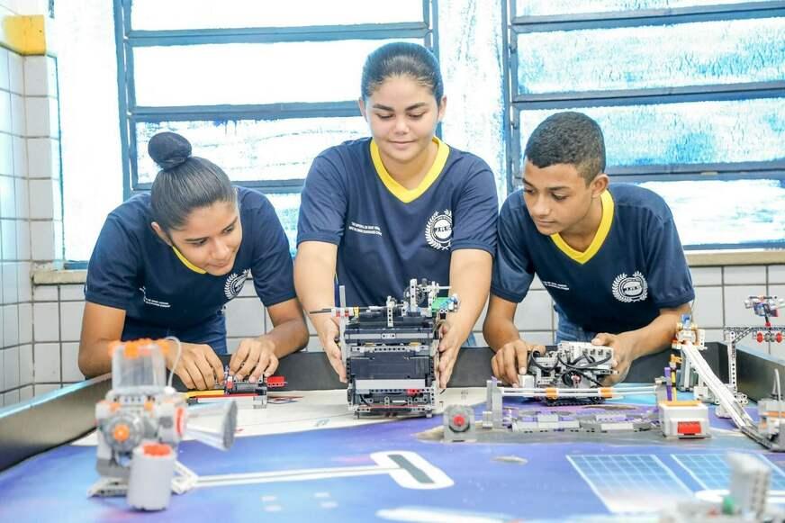 Programa Ciência na Escola tem 712 propostas aprovadas em 26 municípios do AM