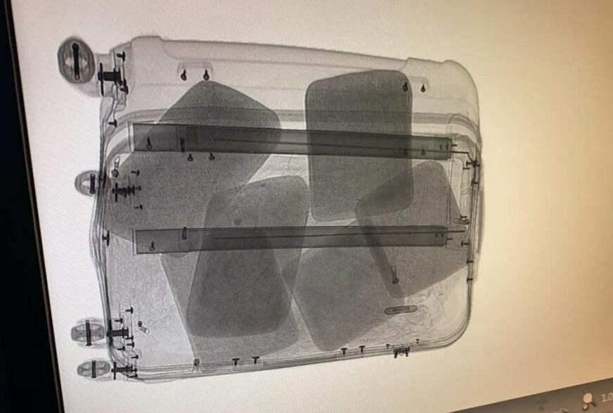 Passageiro é preso com seis quilos de maconha em mala no aeroporto