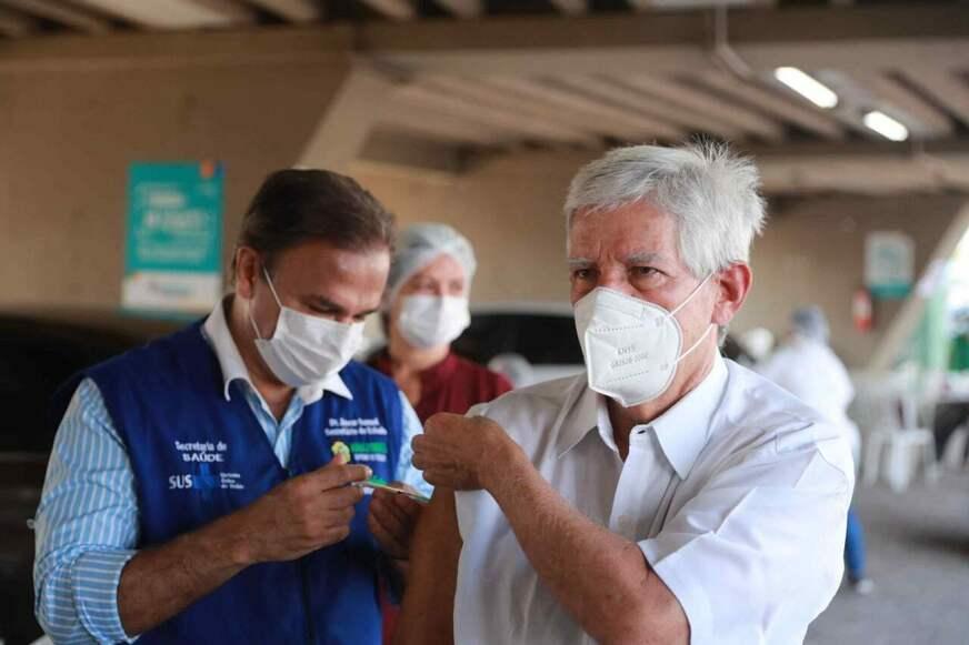 Amazonas começa a aplicação da dose de reforço da vacina contra Covid-19