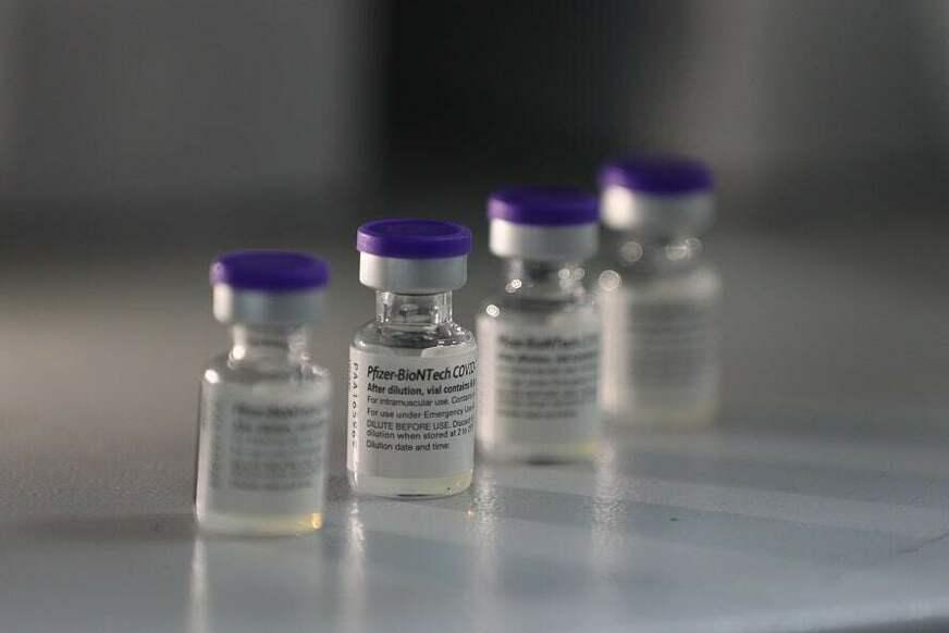 Amazonas recebe 112.320 doses da vacina Pfizer