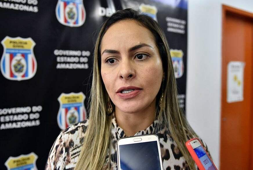 Inquérito para apurar caso de bebê abandonado em carro é aberto, diz delegada
