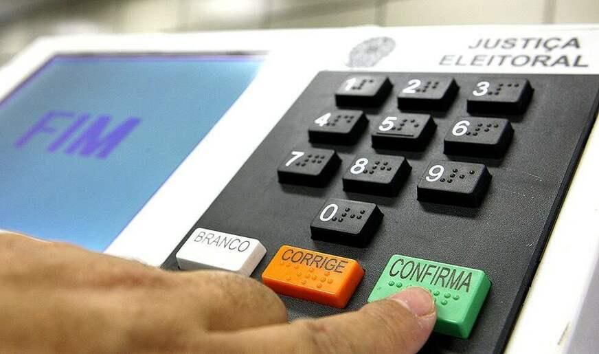 Políticos  de olho no Congresso