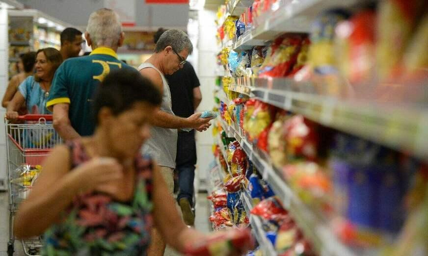 Aumento dos preços dos alimentos atinge os brasileiros mais vulneráveis