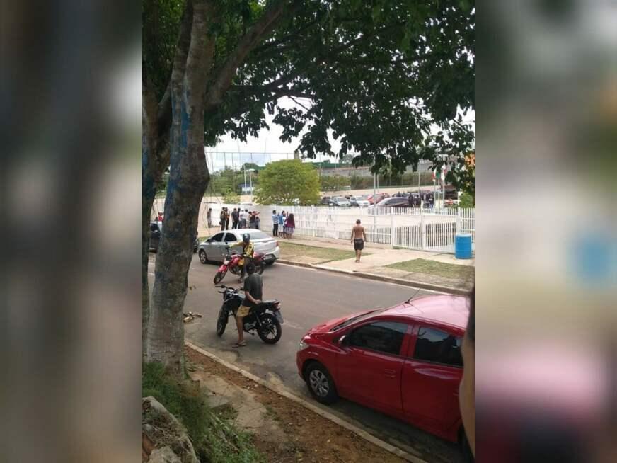 Corpo é encontrado em carro dentro do fórum de Manacapuru