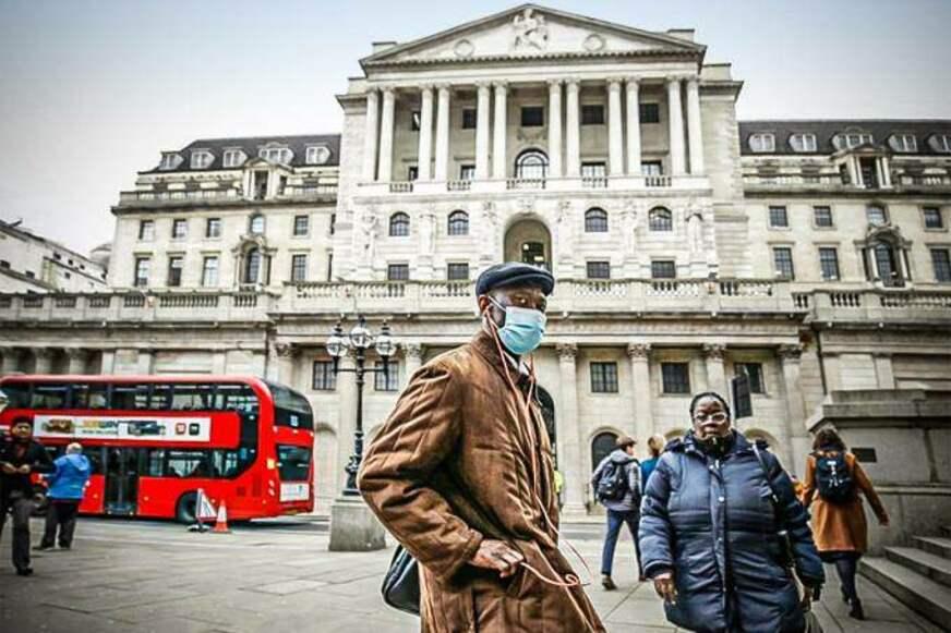 Londres cometeu ‘erros graves’ na gestão da pandemia, diz relatório do Parlamento