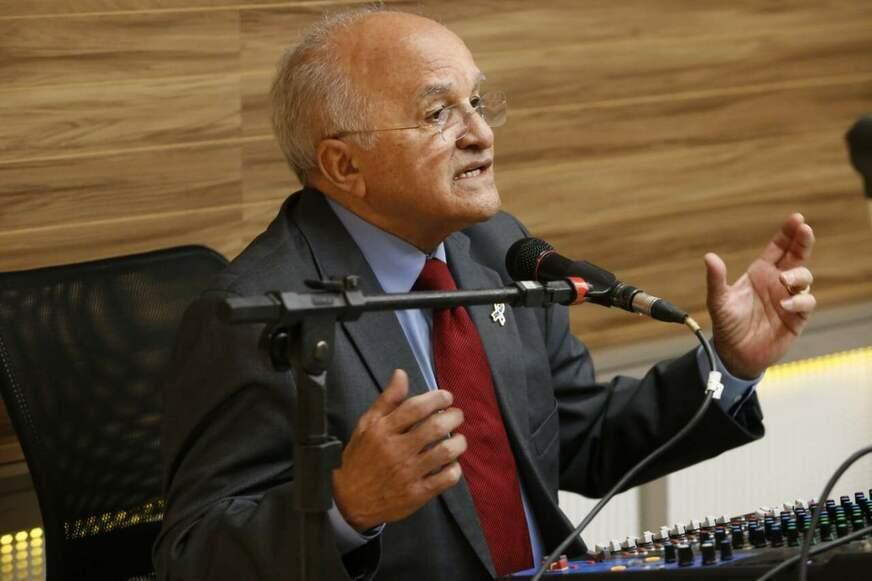 DC e outros partidos sondam Melo