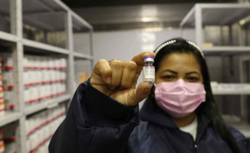 Amazonas recebe 50.310 doses de vacina contra Covid-19 nesta terça (23)