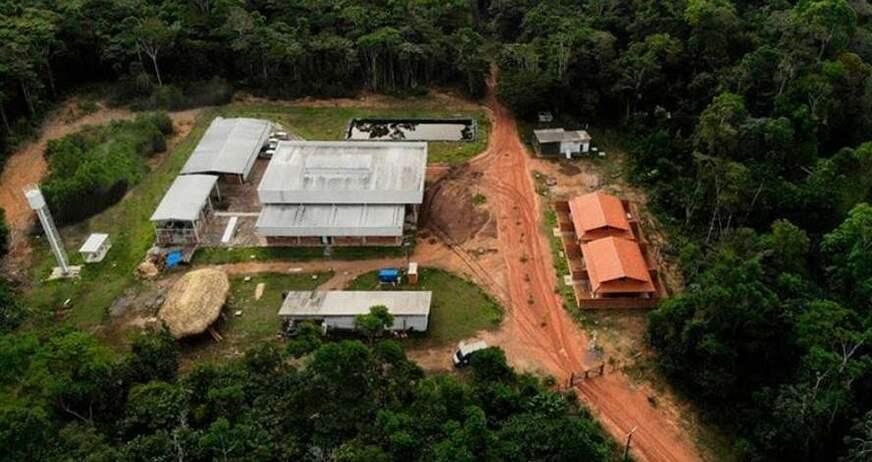 Produção de óleos essenciais é feita no coração da Amazônia