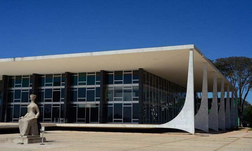 STF derruba despacho do MEC contra passaporte vacinal em universidades