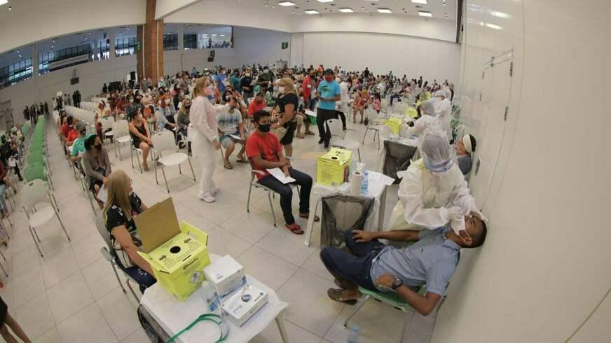 Amazonas confirma dez mortes e 7.334 novos casos de Covid-19