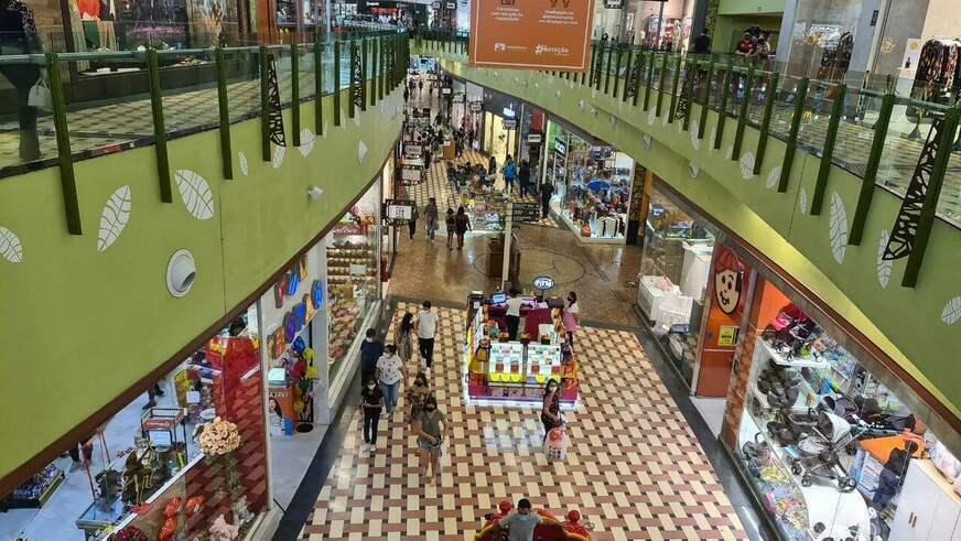 MP e Defensoria recomendam que somente vacinados entrem em shoppings