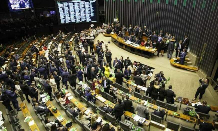 Candidatos seguem ‘no escuro’