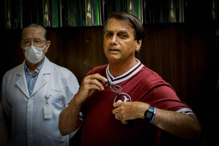 Internação de Bolsonaro aconteceu após ele comer camarões sem mastigar