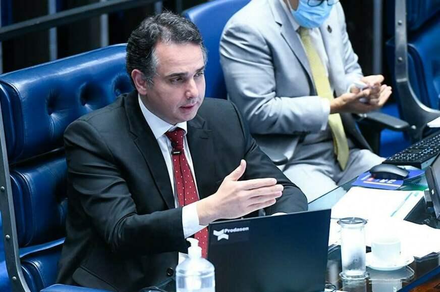 Presidente do Senado expressa preocupação diante de conflito entre Rússia e Ucrânia