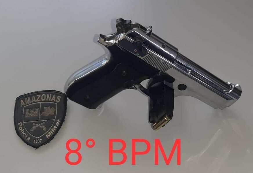 Dupla é presa por porte ilegal de arma de fogo, em Tabatinga