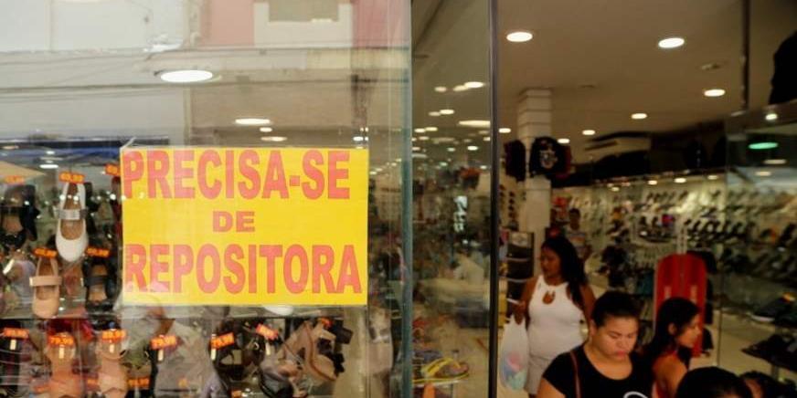 Volume de serviços no AM tem alta de 2% em um mês e é o 7ª maior do país