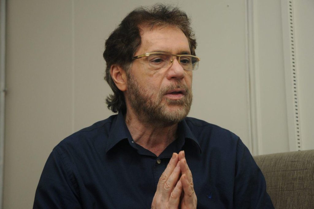 Plínio vai insistir em candidatura
