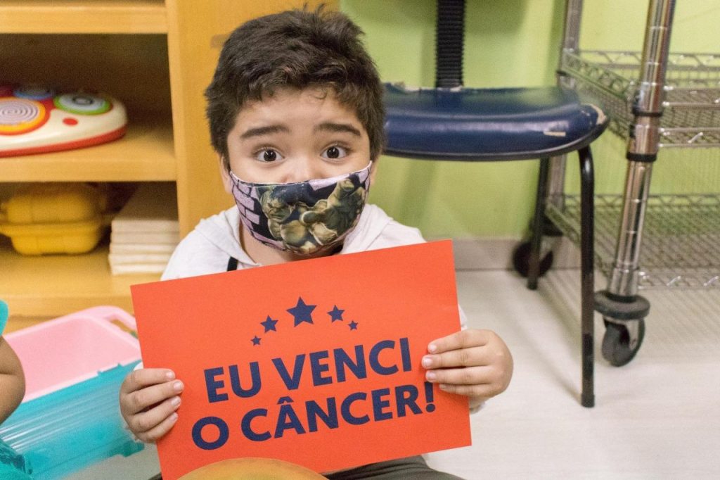 Dia Mundial da Infância: FCecon faz alerta contra tipos de câncer infantojuvenil