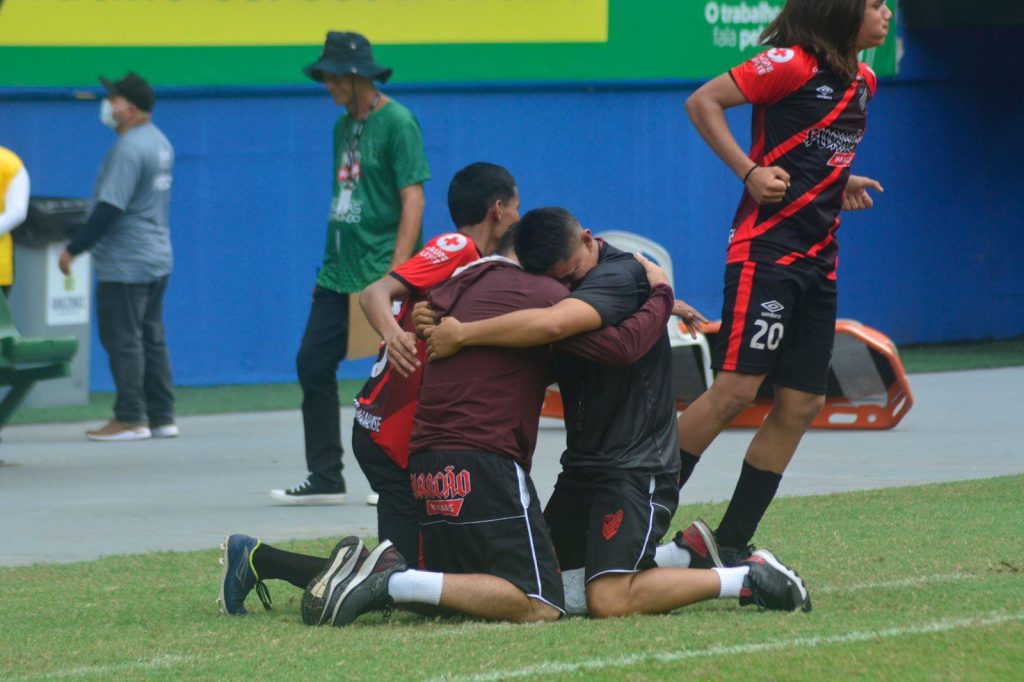 Emocionado, técnico do Furacão Manaus diz que viu ‘a mão de Deus’