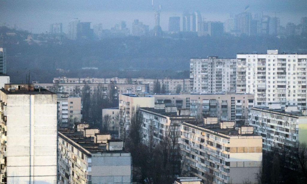 Bombardeios noturnos prosseguem na região de Kiev