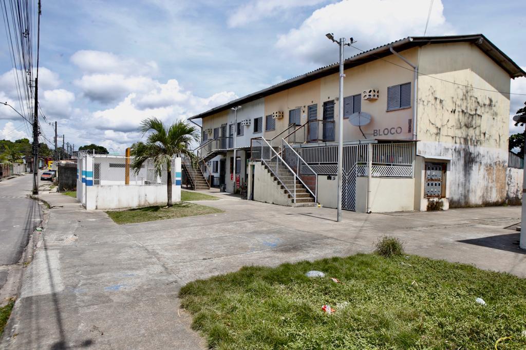 Homem é assassinado após ter a casa invadida no Jorge Teixeira