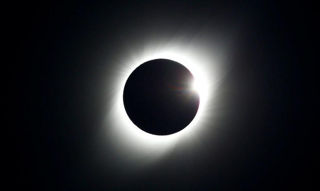 Brasileiros poderão ver no céu Lua de Sangue ‘triplamente especial’