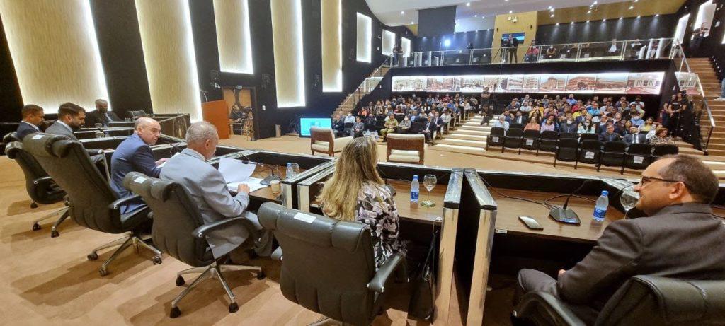 Painel internacional no TCE-AM debate direitos humanos e mudanças climáticas