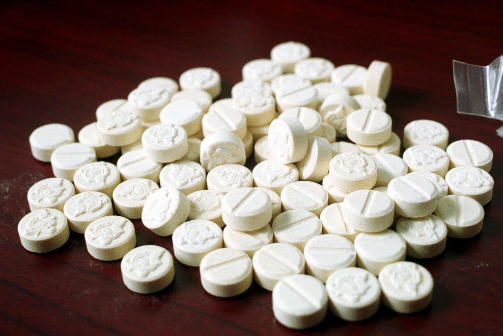 Com maconha e ecstasy, homem é preso em estrada da zona Oeste de Manaus
