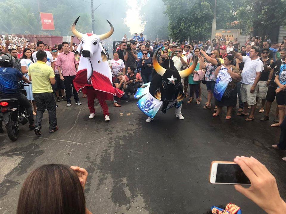 Caprichoso e Garantido: Rivalidade de gerações com identidade cultural