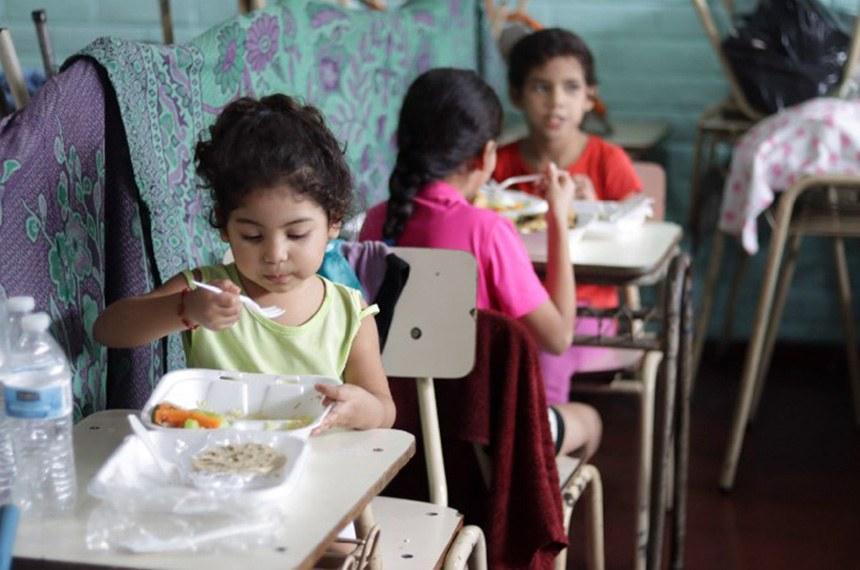 As crianças e a falta de alimentos