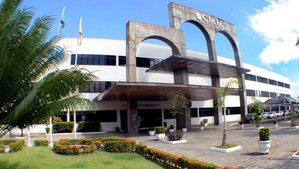 Servidores da CMM pedem reajuste de 32% no salário