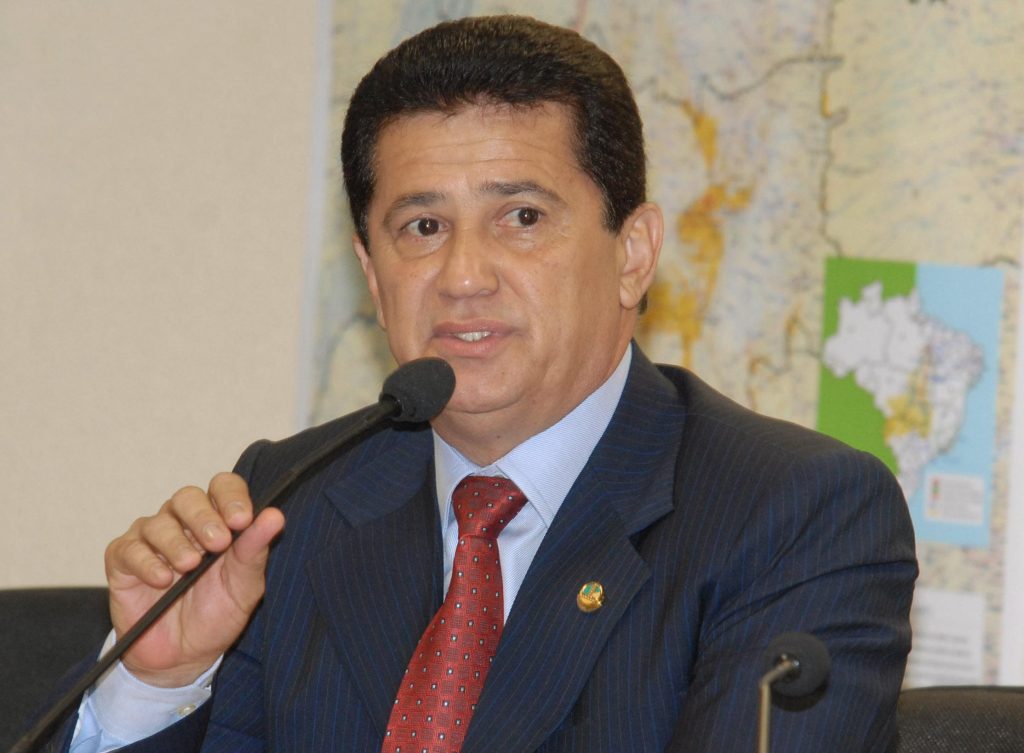 ‘Plano B’ do PL é chapa própria