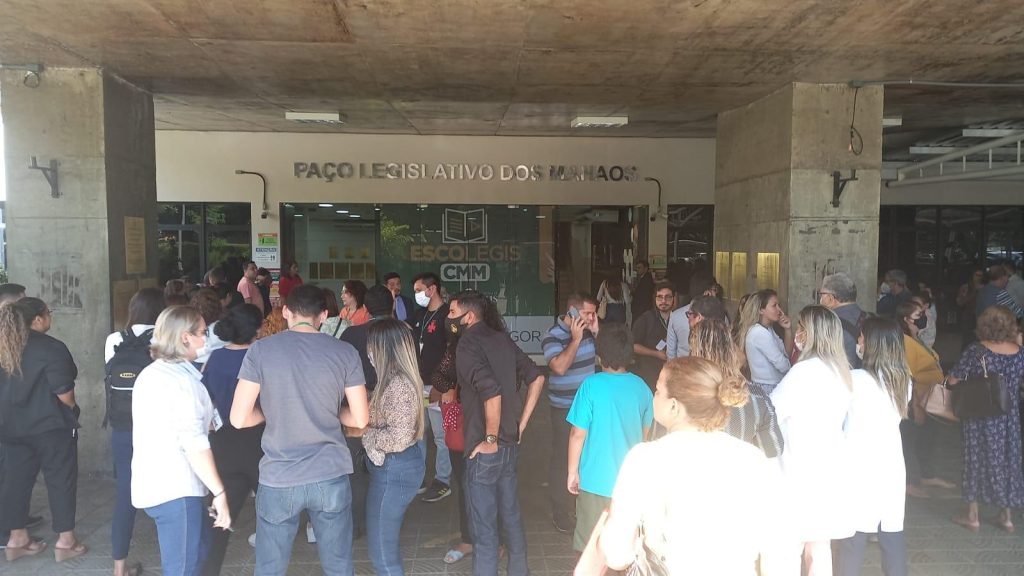 Alarme de incêndio da CMM é acionado e sessão é interrompida