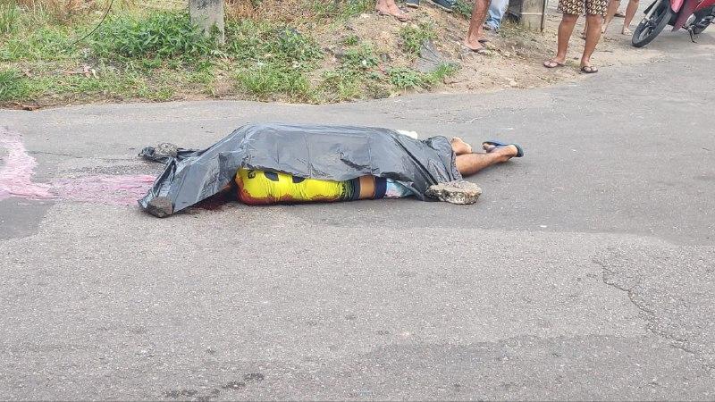 Homem é assassinado após deixar esposa no trabalho