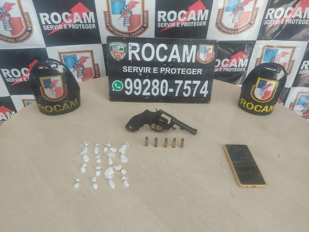 Jovem é preso com drogas e arma no bairro São Raimundo