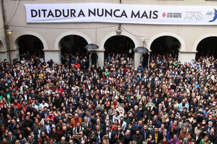 Datafolha: democracia tem apoio de 79% dos brasileiros