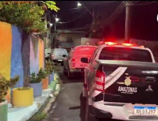Homens encapuzados invadem casa na Compensa e executam homem que estava dormindo