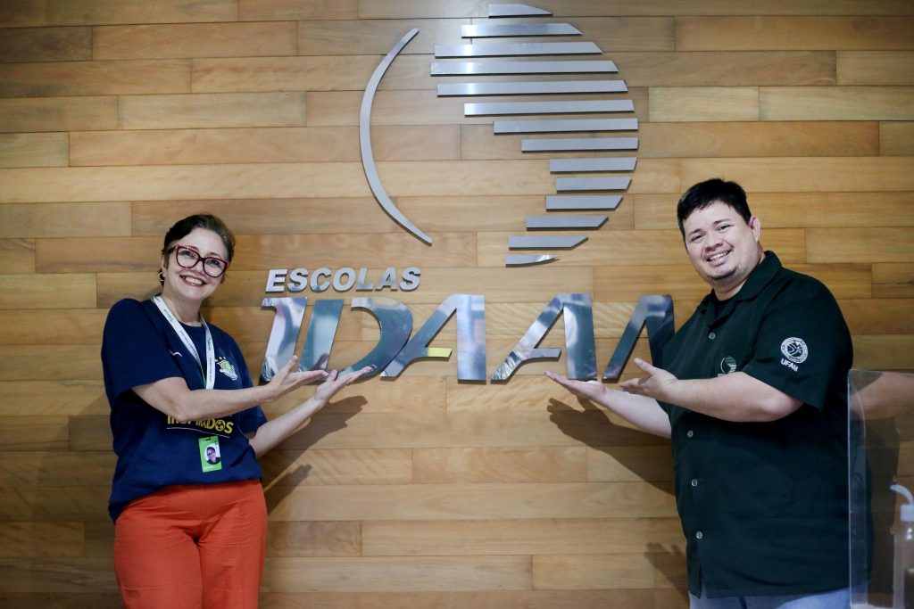 Trabalhando  vários projetos pedagógicos e de excelência