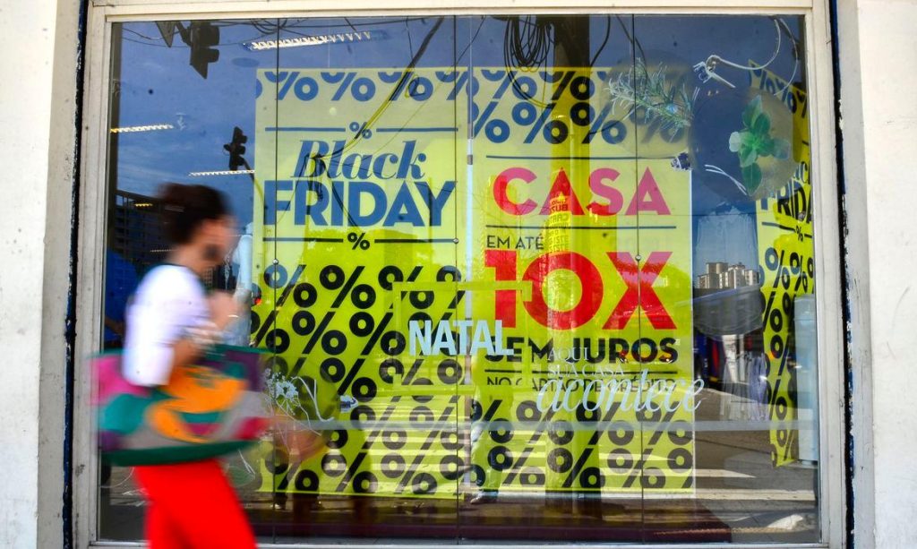 Instituto orienta para não cair em armadilhas na Black Friday