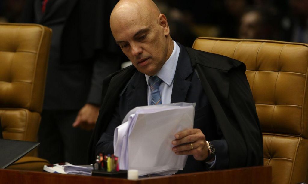 TSE bloqueia R$ 13,6 milhões de conta do PL