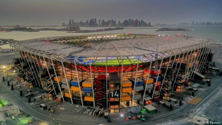 Catar começa a desmantelar estádio feito de contêineres
