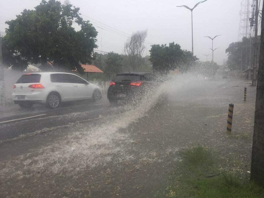 Estação chuvosa chega a Manaus, mas com atraso