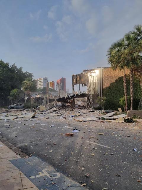 Explosão destrói restaurante do grupo Coco Bambu, em Teresina